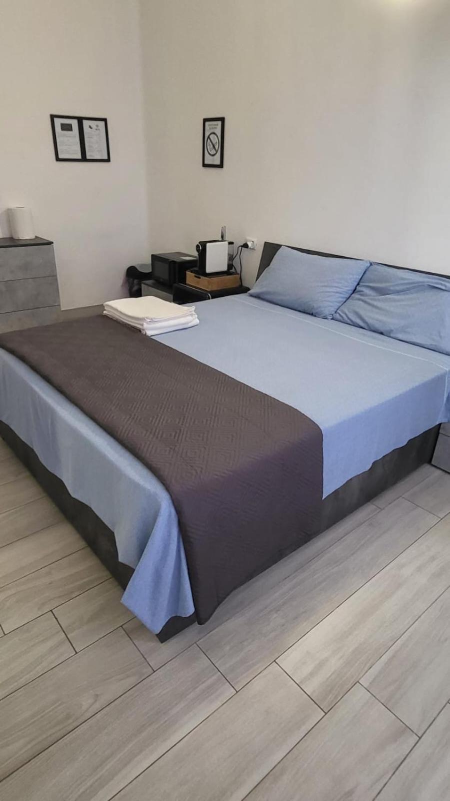Casa Manzoni Appartement Novara Buitenkant foto