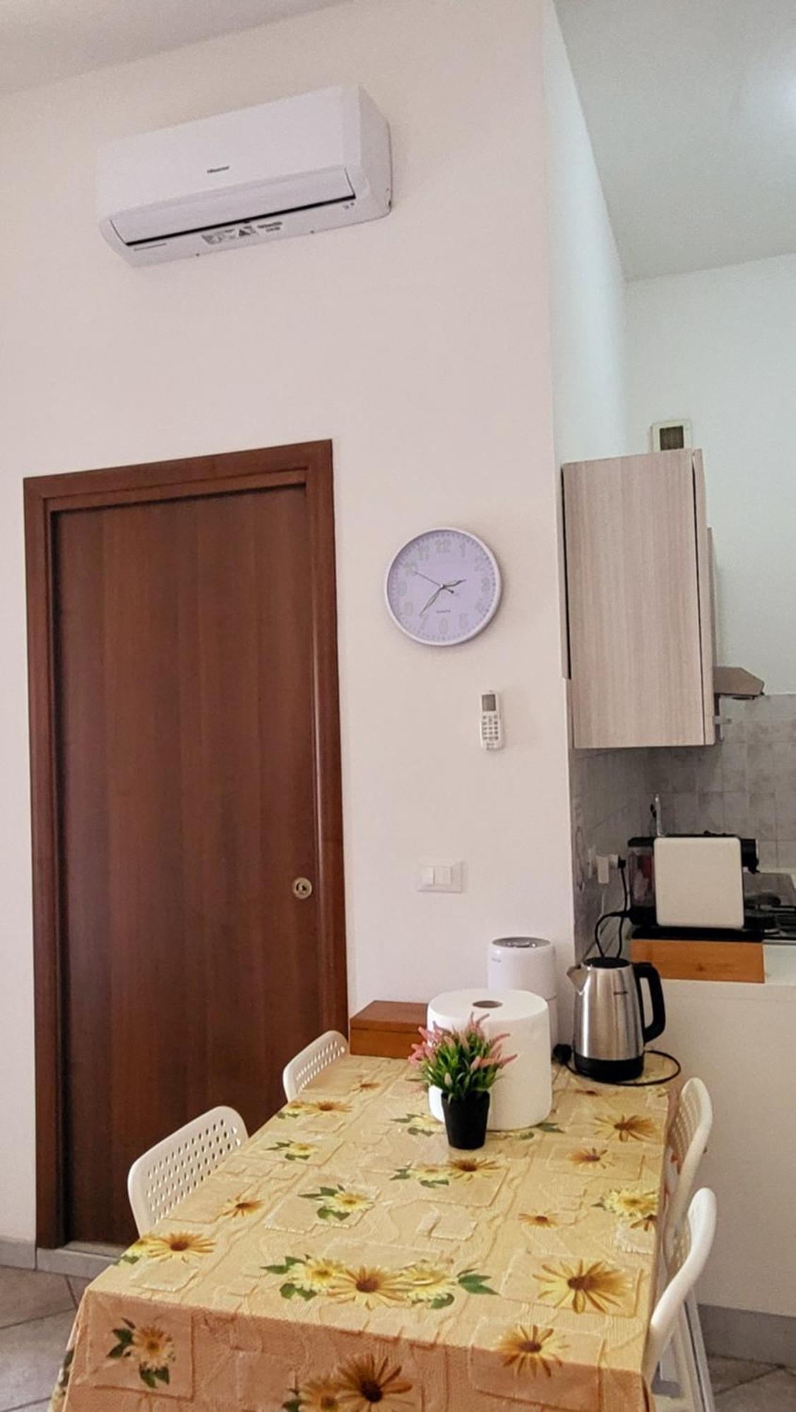 Casa Manzoni Appartement Novara Buitenkant foto