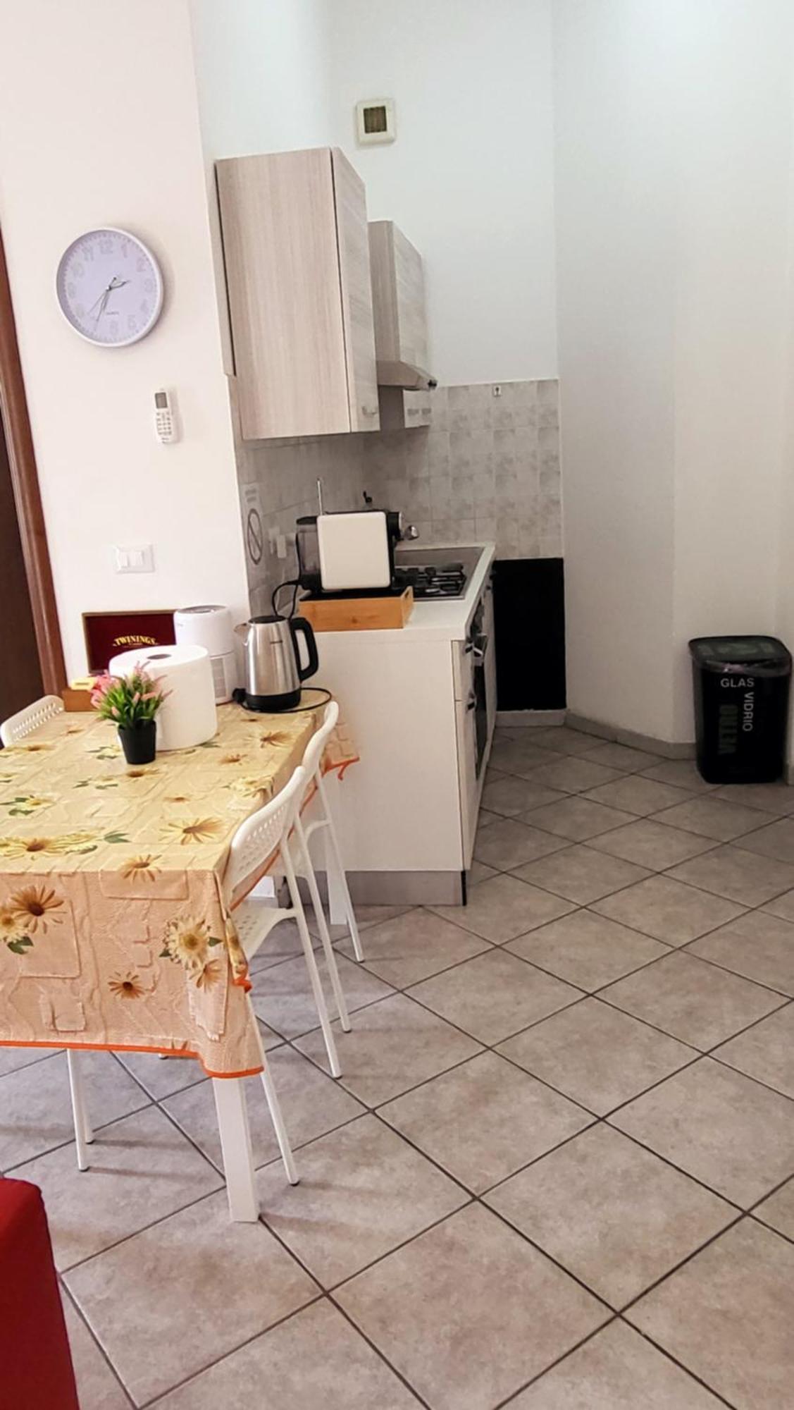 Casa Manzoni Appartement Novara Buitenkant foto